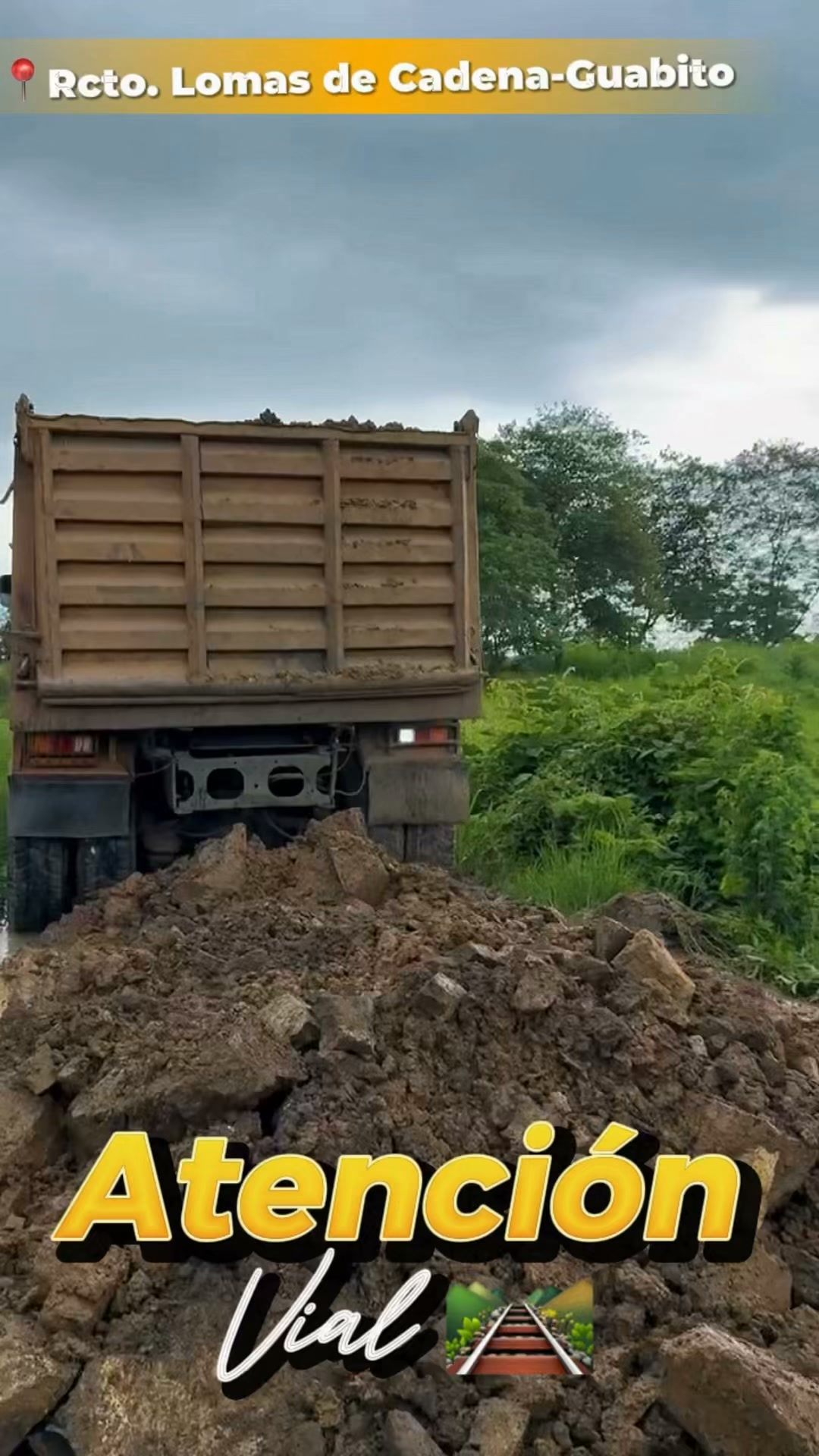 Alcaldía de Colimes atiende a Lomas de Cadena tras intensas lluvias