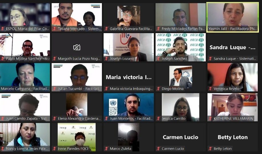 Riesgos Ec sistematiza experiencias para actualizar guías de comités comunales