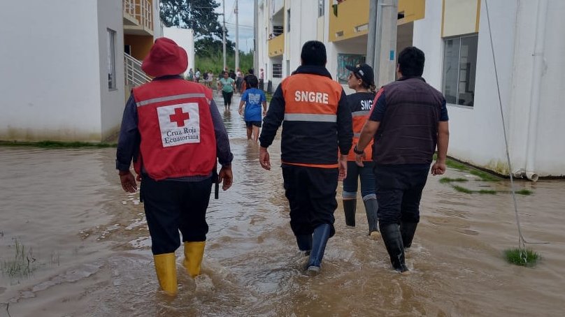 Inspección técnica en Guayas tras desborde del río Los Amarillos