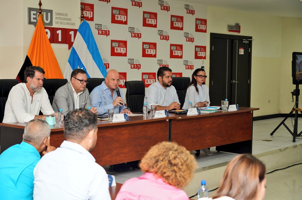 COE Guayas se reunió con el vicepresidente para coordinar mitigación ante fenómeno climático
