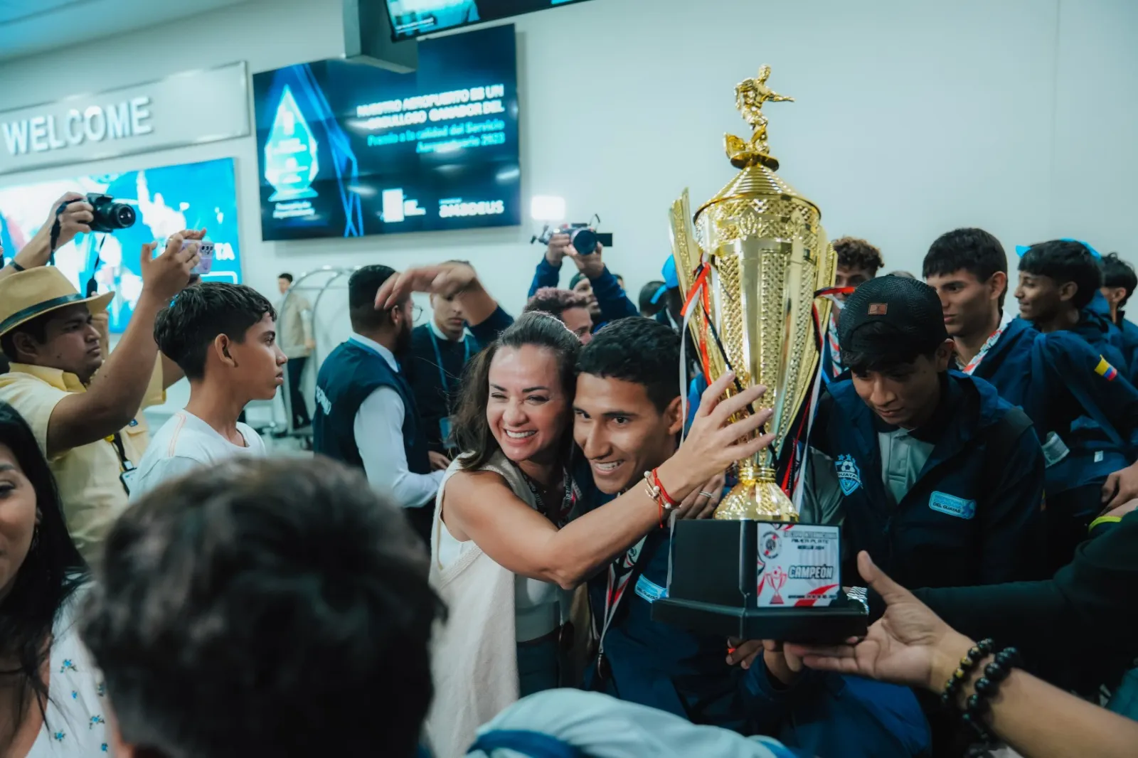 Selecciones Sub 14 y Sub 16 de Fútbol del Guayas fueron campeones en Colombia