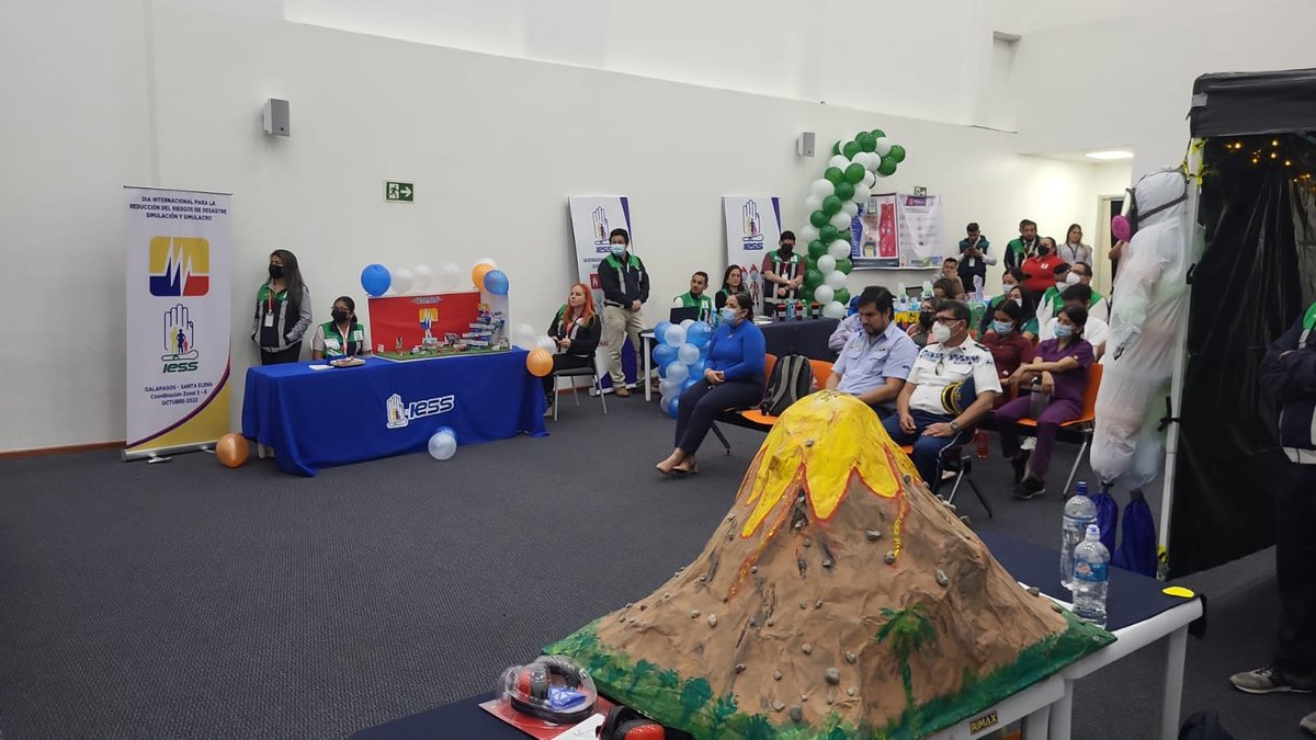Riesgos Ecuador capacita a personal hospitalario en autoprotección